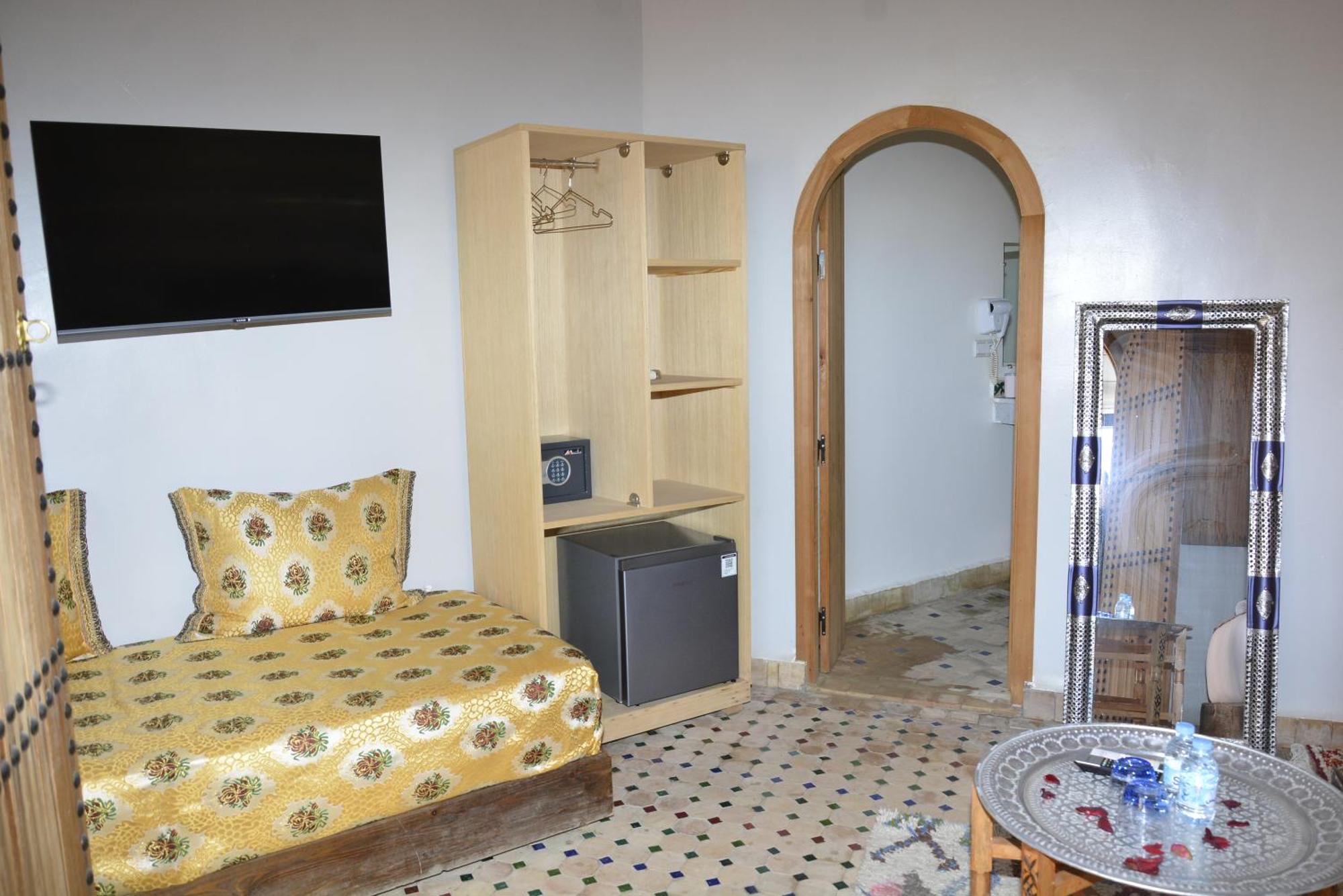 Riad Fes Colors & Spa - Family Lodging Esterno foto